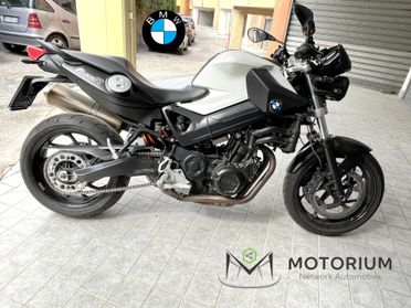 BMW F 800 R .