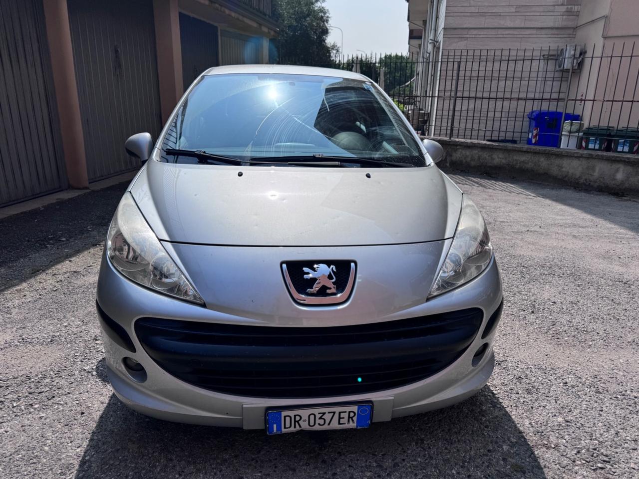 Peugeot 207 1.4 8V 75CV 5p. Energie