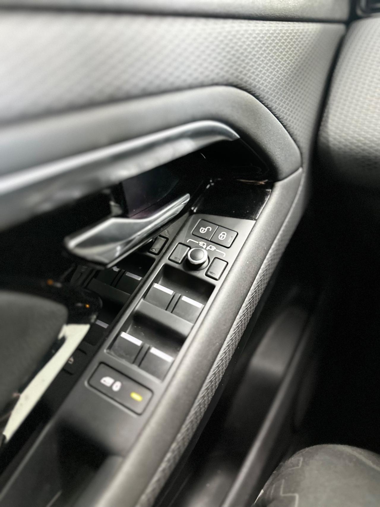 Land Rover Range Evoque 2.0D I4 180 CV AWD Auto R-Dynamic HSE