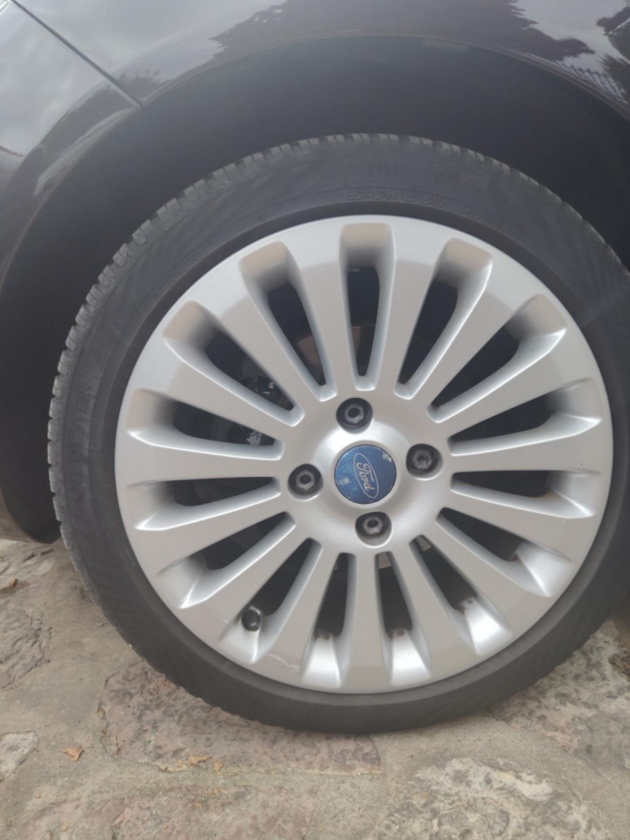 Ford Fiesta 1.6 TDCi 95 CV 5p. Titanium