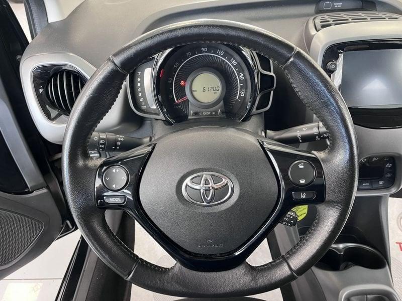 Toyota Aygo Aygo Connect 1.0 VVT-i 72 CV 5 porte x-fun