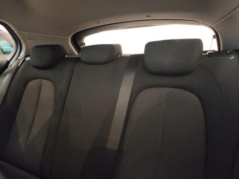 BMW Serie 1 (F40) - 118i 5p. Business Advantage