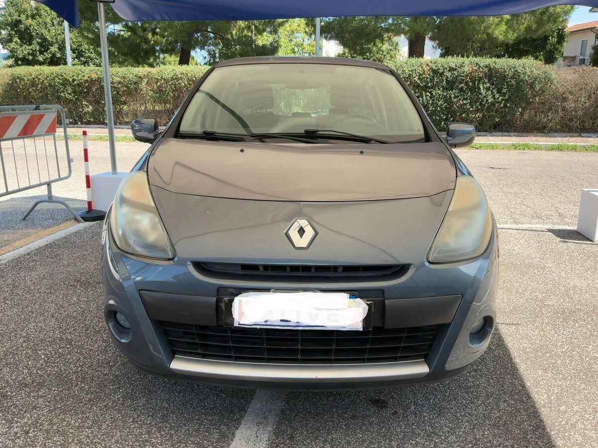 Renault Clio 1.2 16V 5 porte Dynamique