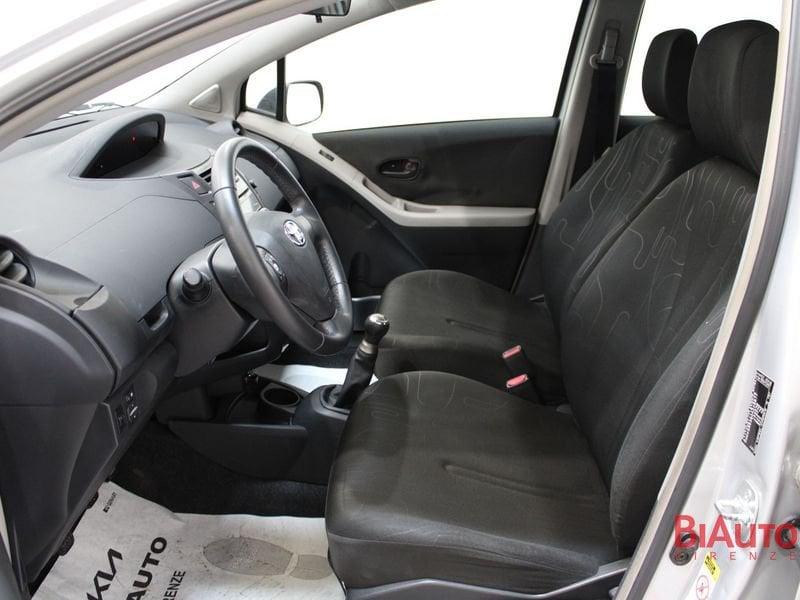 Toyota Yaris Yaris 5p 1.0 Sol