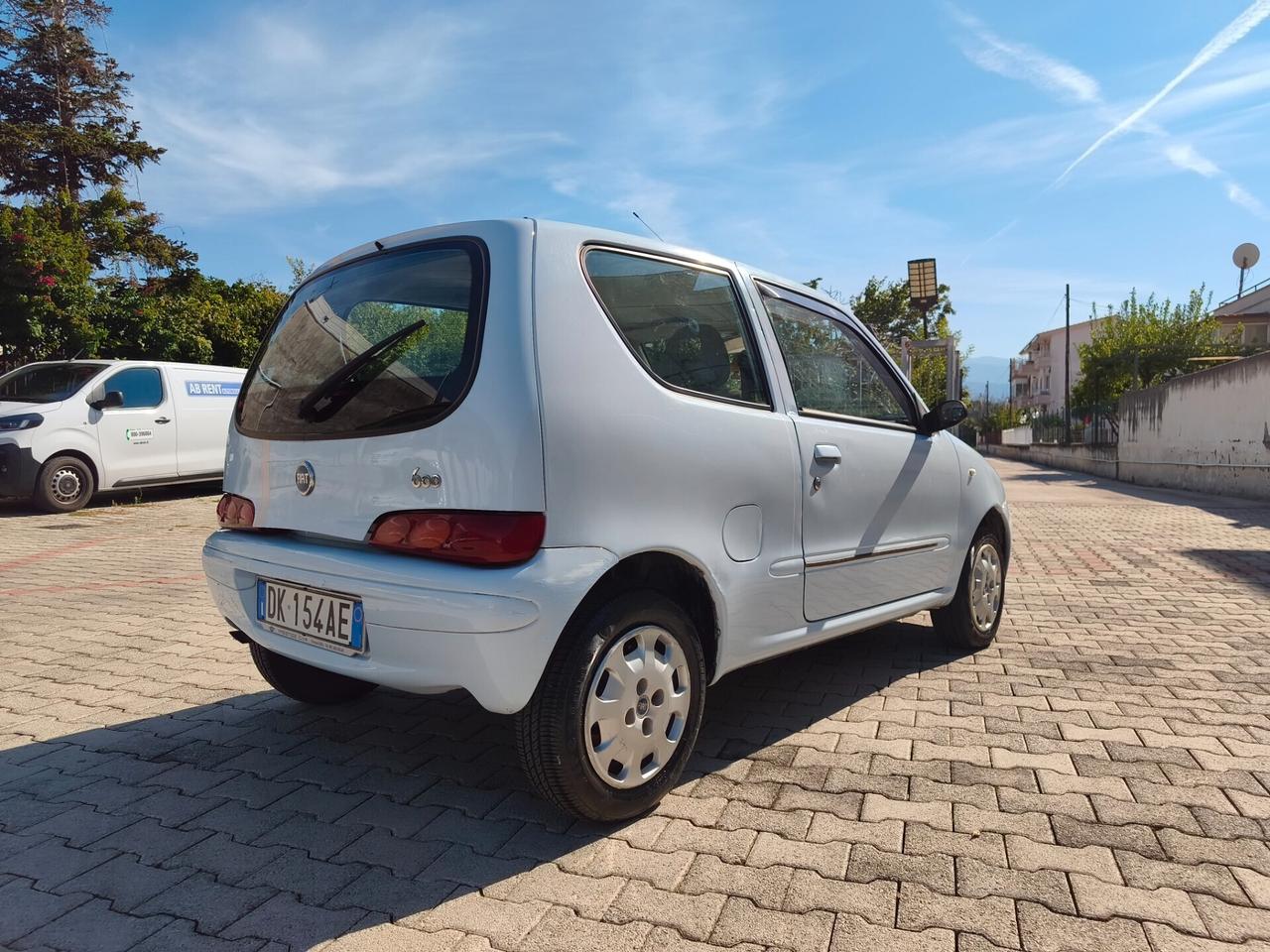 Fiat 600 1.1 Active