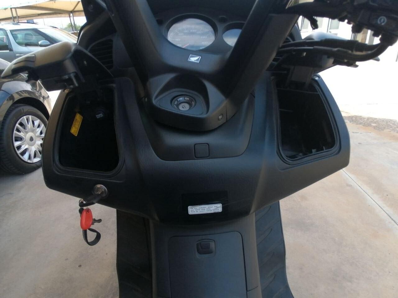 Honda Silver Wing 400