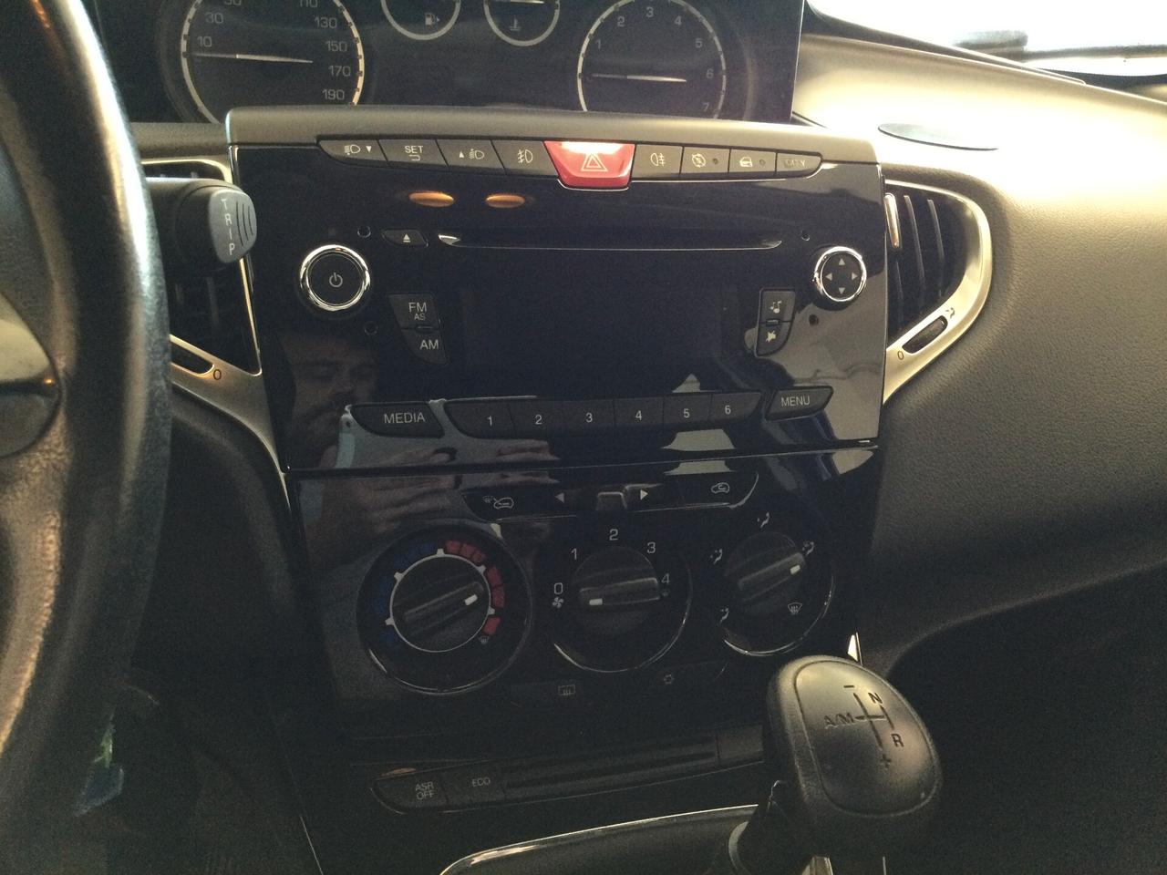Lancia Ypsilon 0.9 85 CV DFN *CAMBIO AUTOMATICO