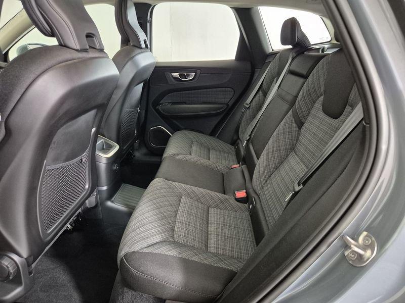 Volvo XC60 II 2022 2.0 t6 recharge phev obc 3,7kW Core awd auto