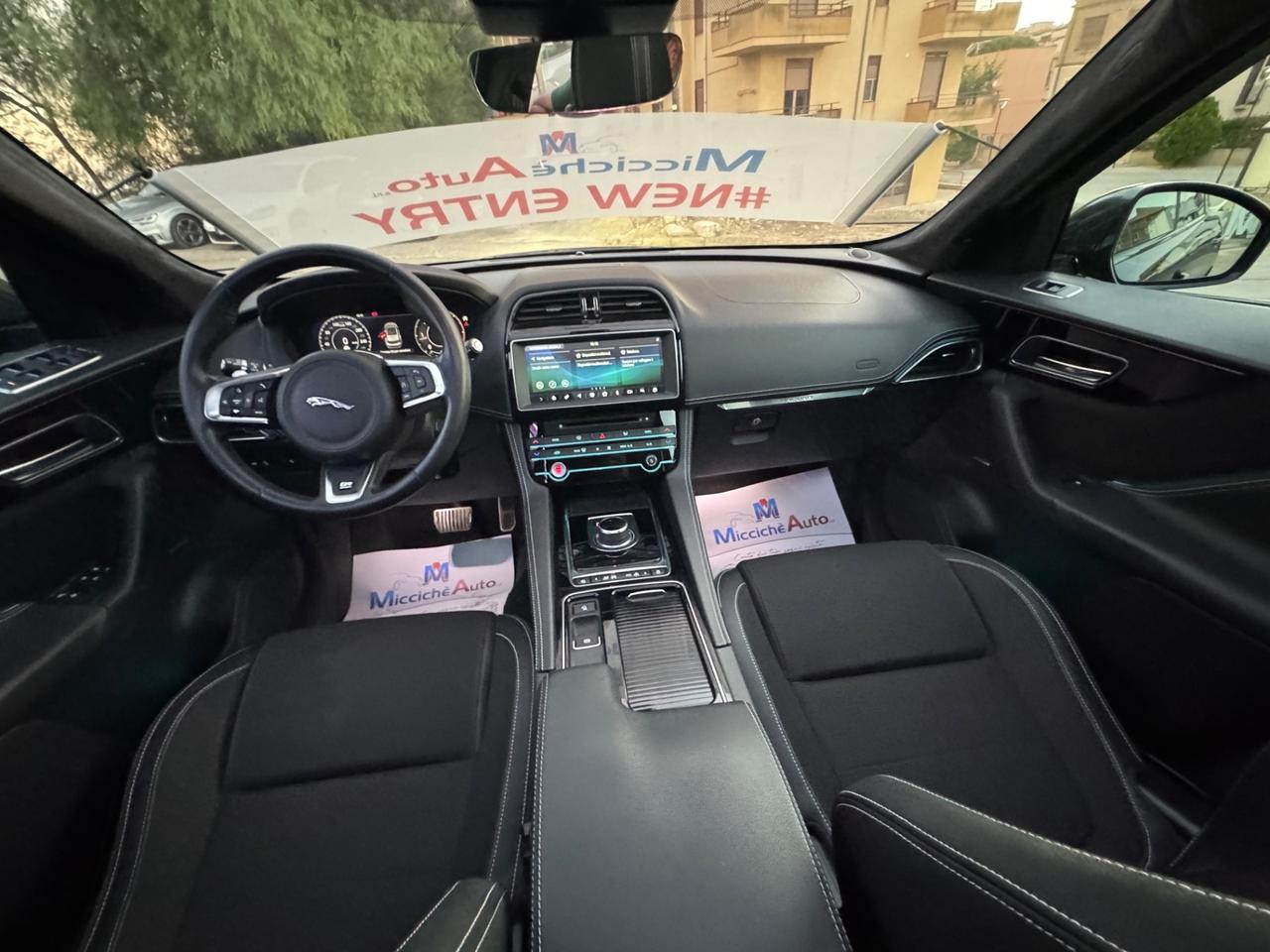 JAGUAR F-PACE 20D 180 CV R-SPORT STRAFULL TETTO IVA R20