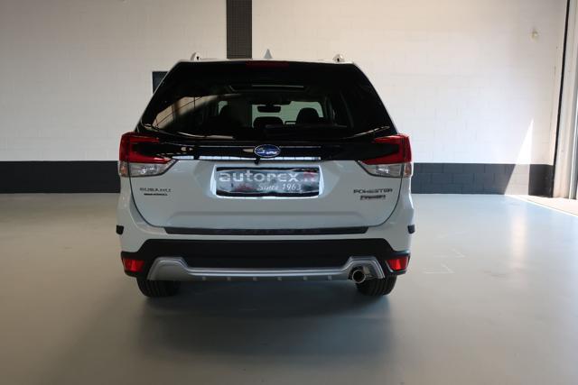 SUBARU Forester 2.0 e-Boxer MHEV CVT Lineartronic Premium