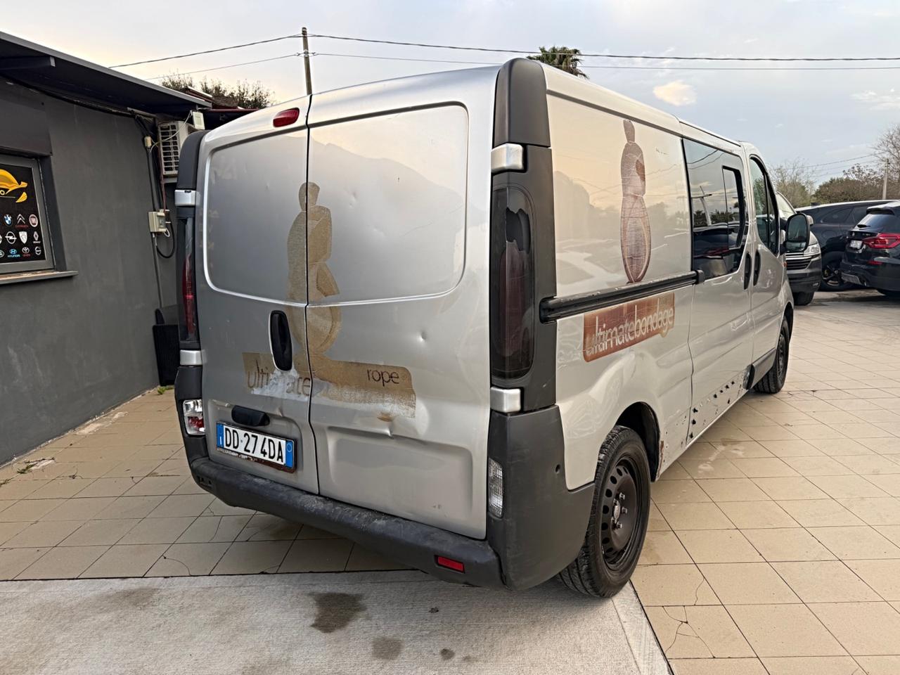 Opel Vivaro 27 1.9 CDTI/100CV PC-TN Combi