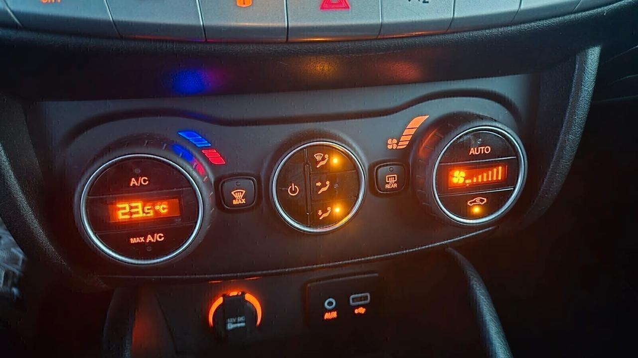 Fiat TIPO 4p 1.6 MJ 120CV Lounge-12/2015- FullOpt