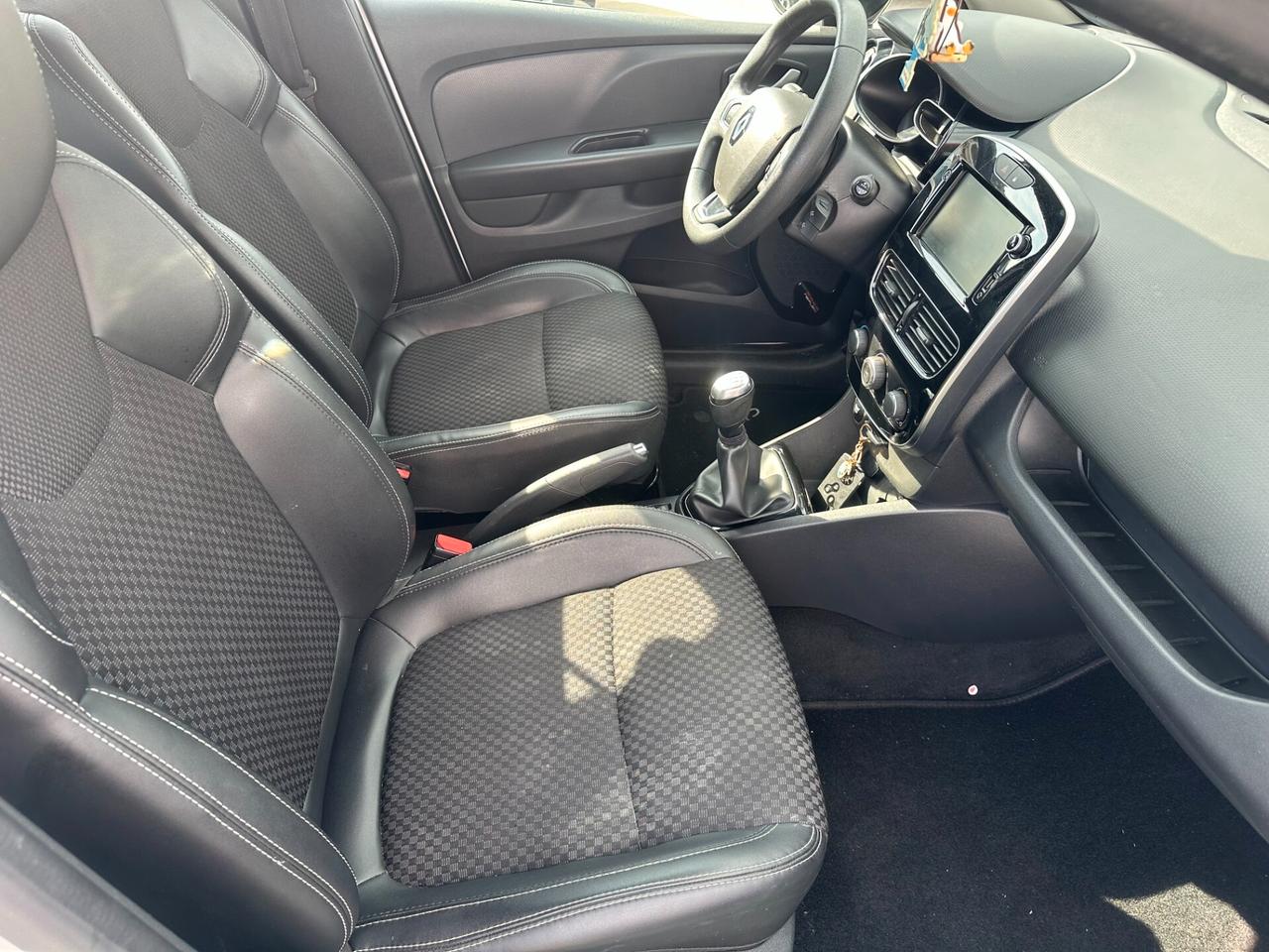 Renault Clio 0.9*75CV*LED*KAMERA*NAVI*CARPLAY*BLUETOOTH*