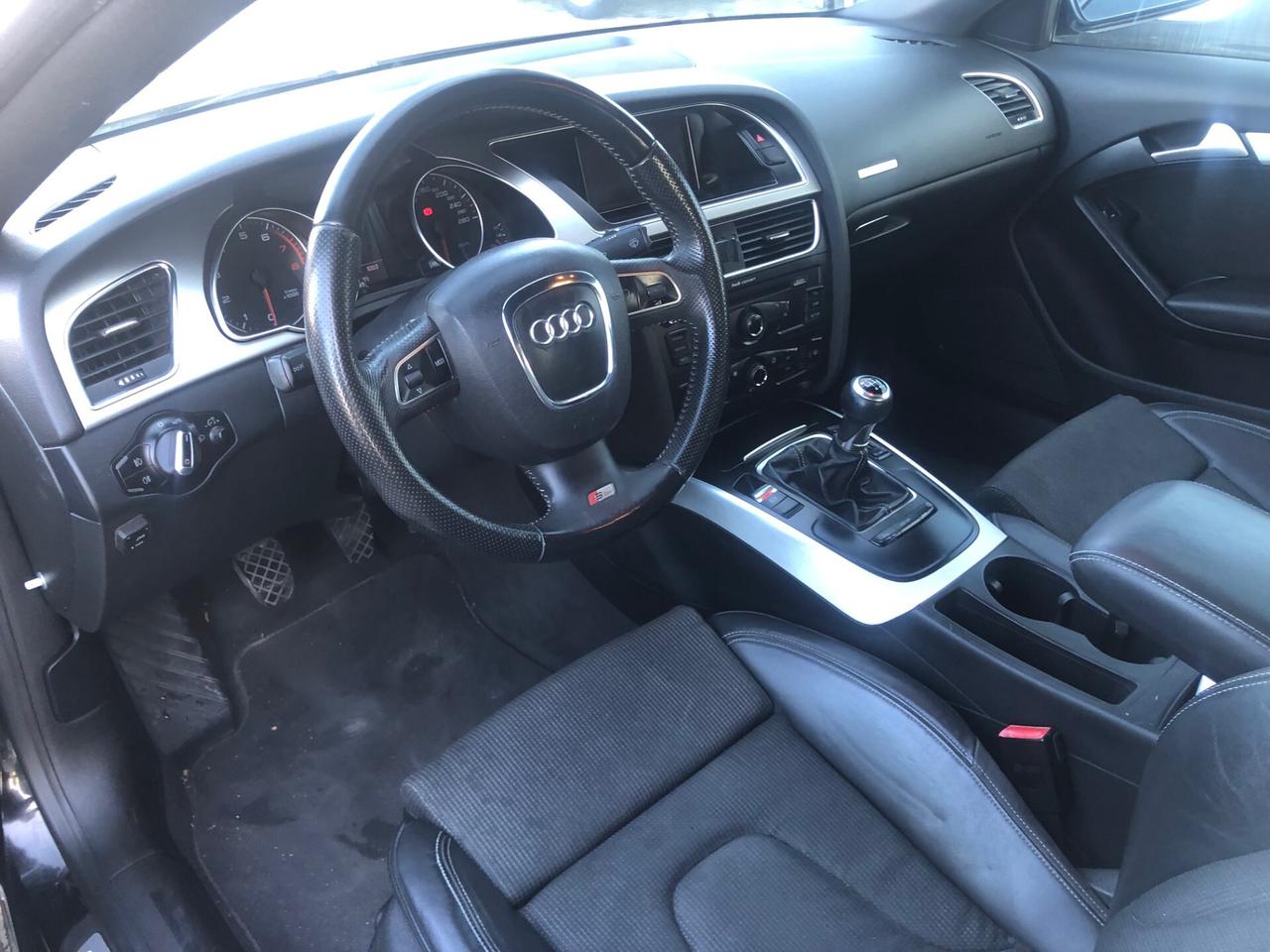 Audi A5 2.0 TFSI 180 CV Ambition