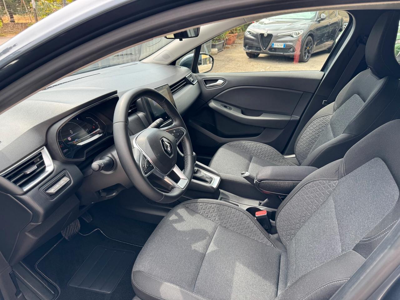 Renault Clio Full Hybrid E-Tech 140 CV 5 porte Intens