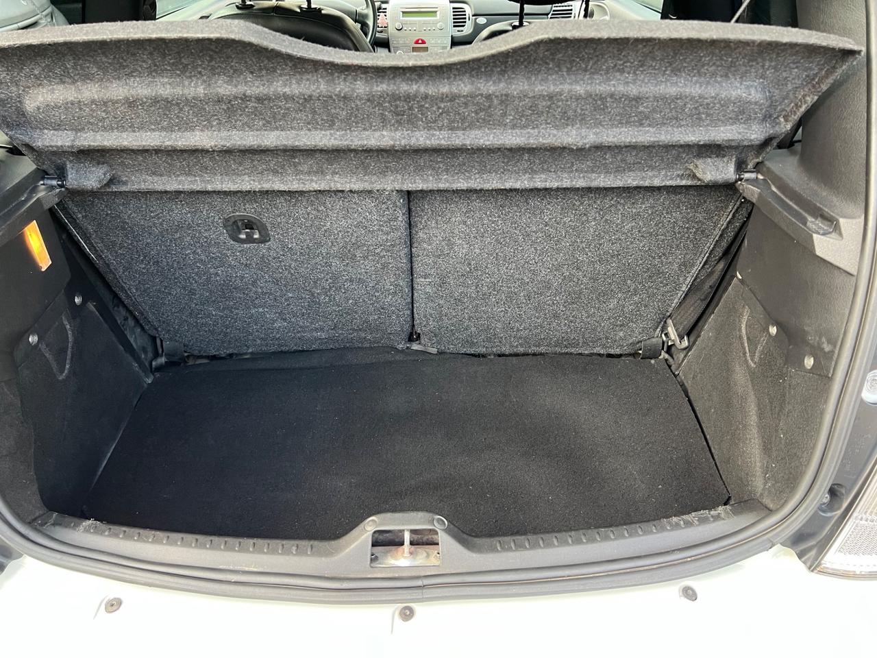 Lancia Ypsilon 1.2 Versus