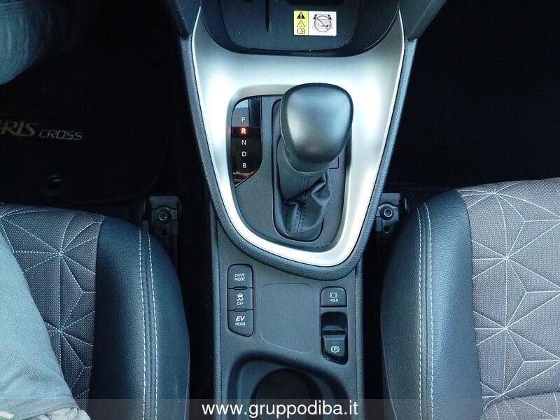Toyota Yaris Cross 1.5h Lounge fwd 116cv e-cvt
