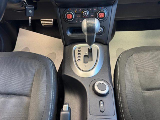 NISSAN Qashqai 2.0 dCi DPF Automatic *4WD*TETTO PANO*NAVI*BIZONA*