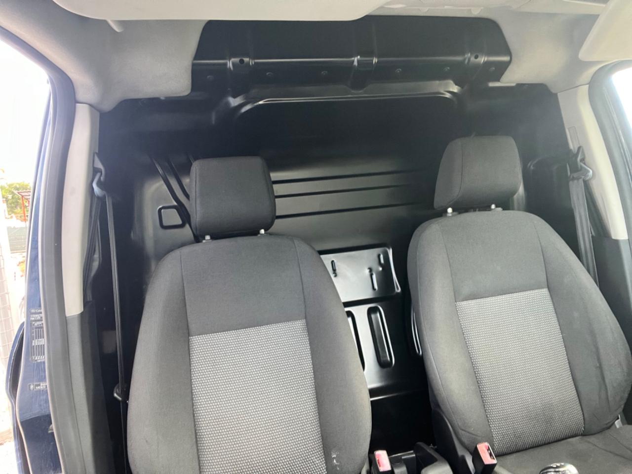 Ford Tourneo Courier 1.5 TDCI 75 CV Plus