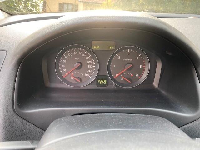 VOLVO V50 D2 1.6 115CV POLAR