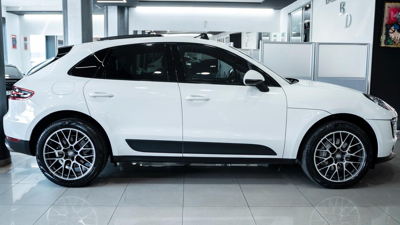 Porsche Macan S 3.0D 250CV PDK 20" TETTO XENON PACK LUCI PELLE NAVI FULL OPTIONAL