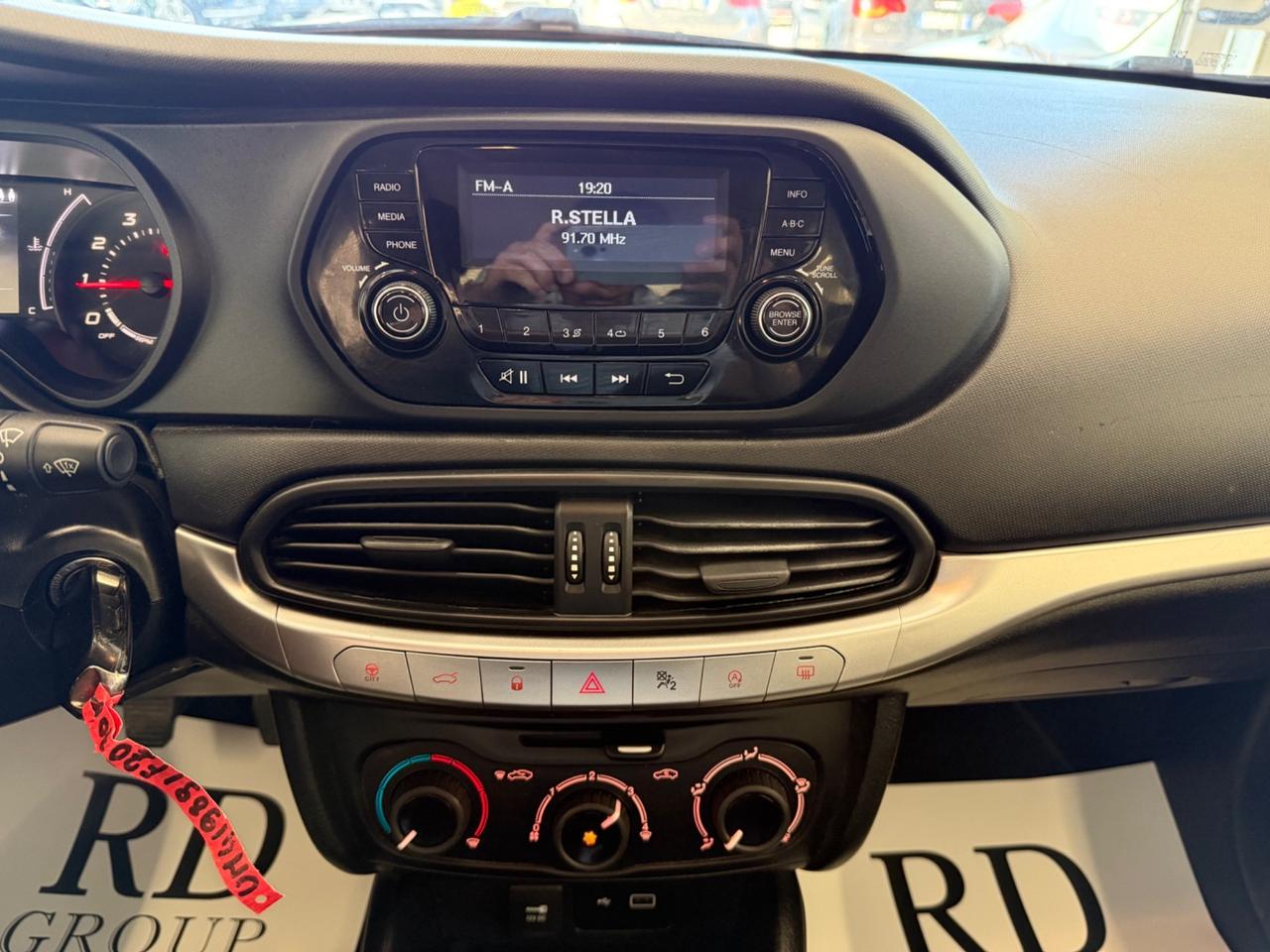 Fiat Tipo 5p 1.4 Lounge 95cv 1 proprietario ok neopatentati