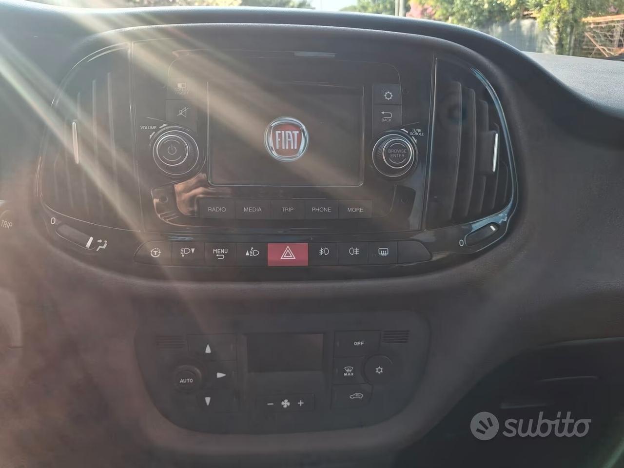 Fiat Doblò 1.6 MJT 16V 120CV Trekking 5 POSTI CLIMA CERCHI BARRE BLUETOOTH MULTIFUNZIONE PDC CRUISE