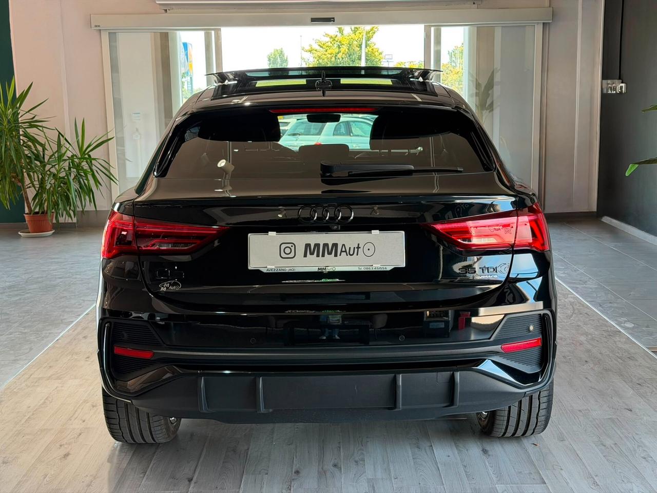 Audi Q3 SPB 35 TDI quattro S-Tronic S-Line Identity Black