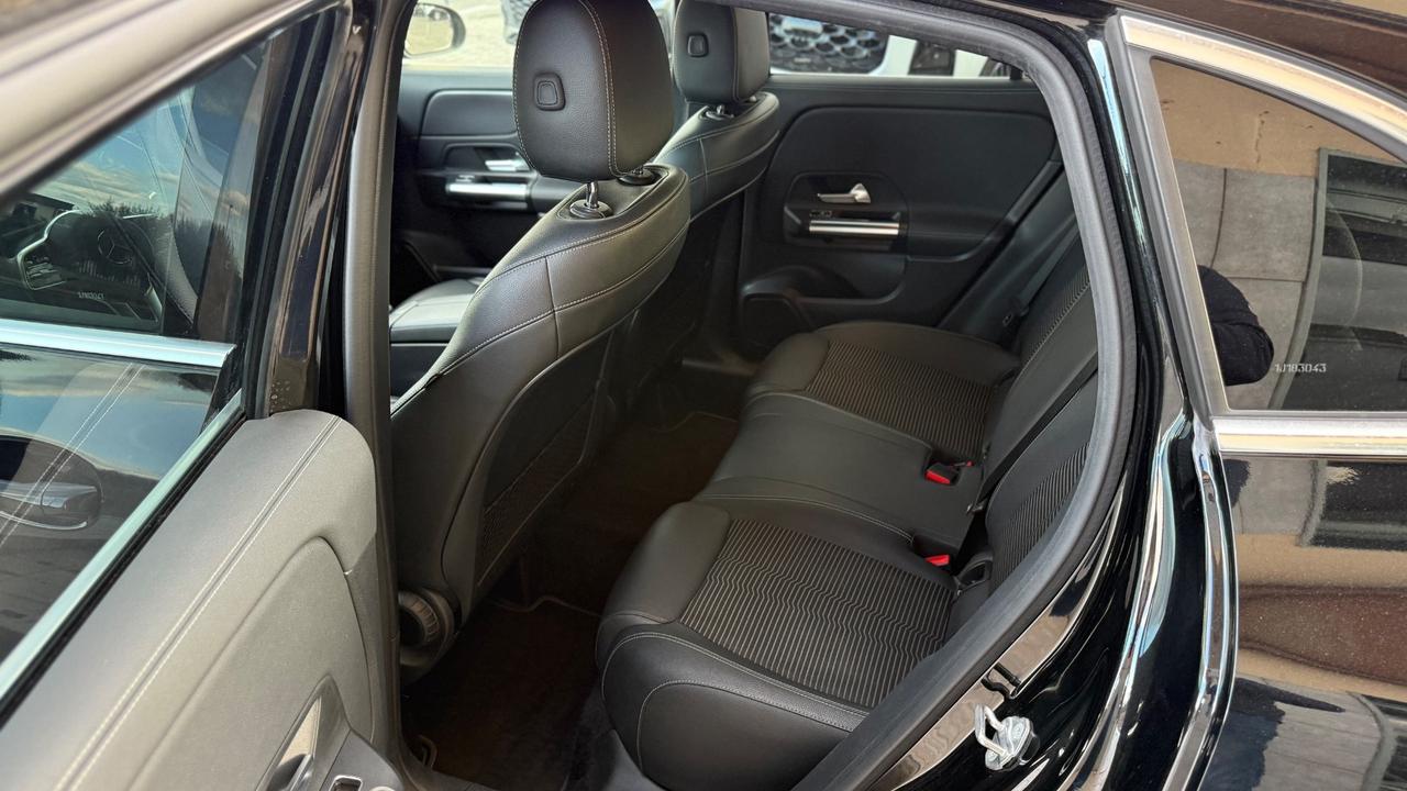 Mercedes-benz GLA 200 d Automatic 4Matic Sport Plus
