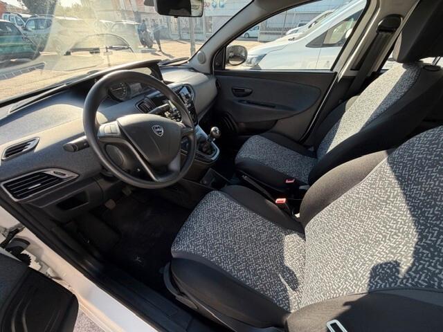 Lancia Ypsilon 1.2 69 CV 5 porte S&S Elefantino Blu