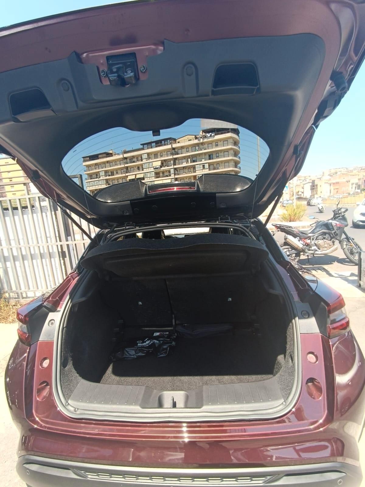 Nissan Juke 1.0 DIG-T 114 CV DCT Tekna