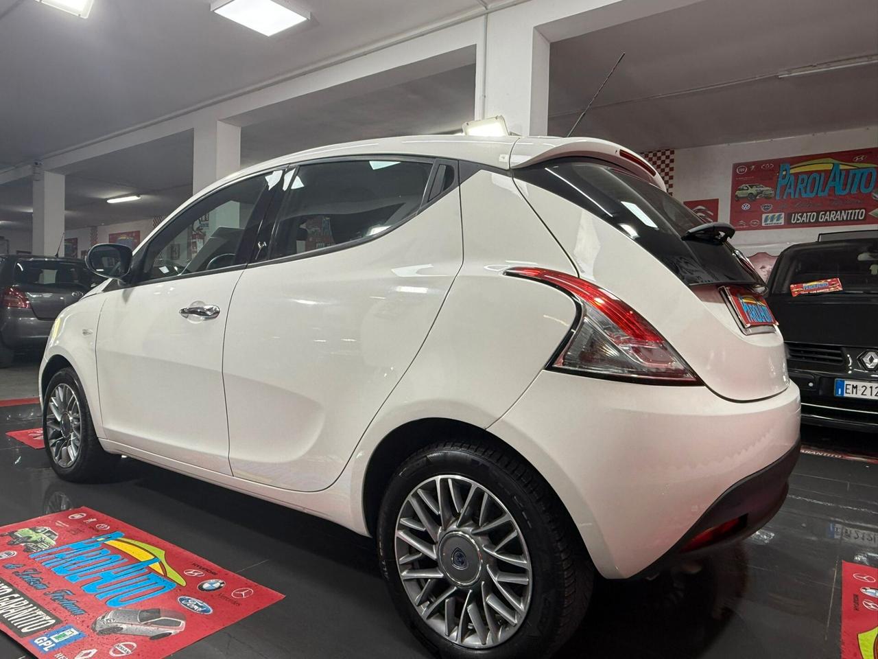 Lancia Ypsilon 1.2 69cv Platinum - 2011