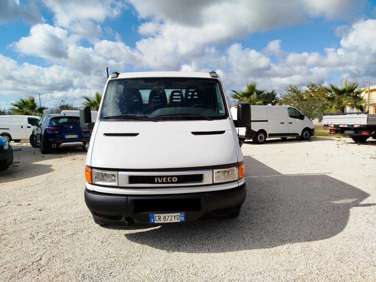 Iveco Daily 35C10 DOPPIA CABINA CON RIBALTABILE TRILATERALE