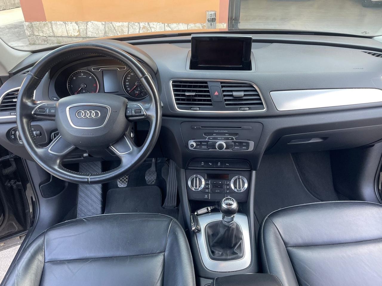 Audi Q3 2.0 TDI 103 kw 2012