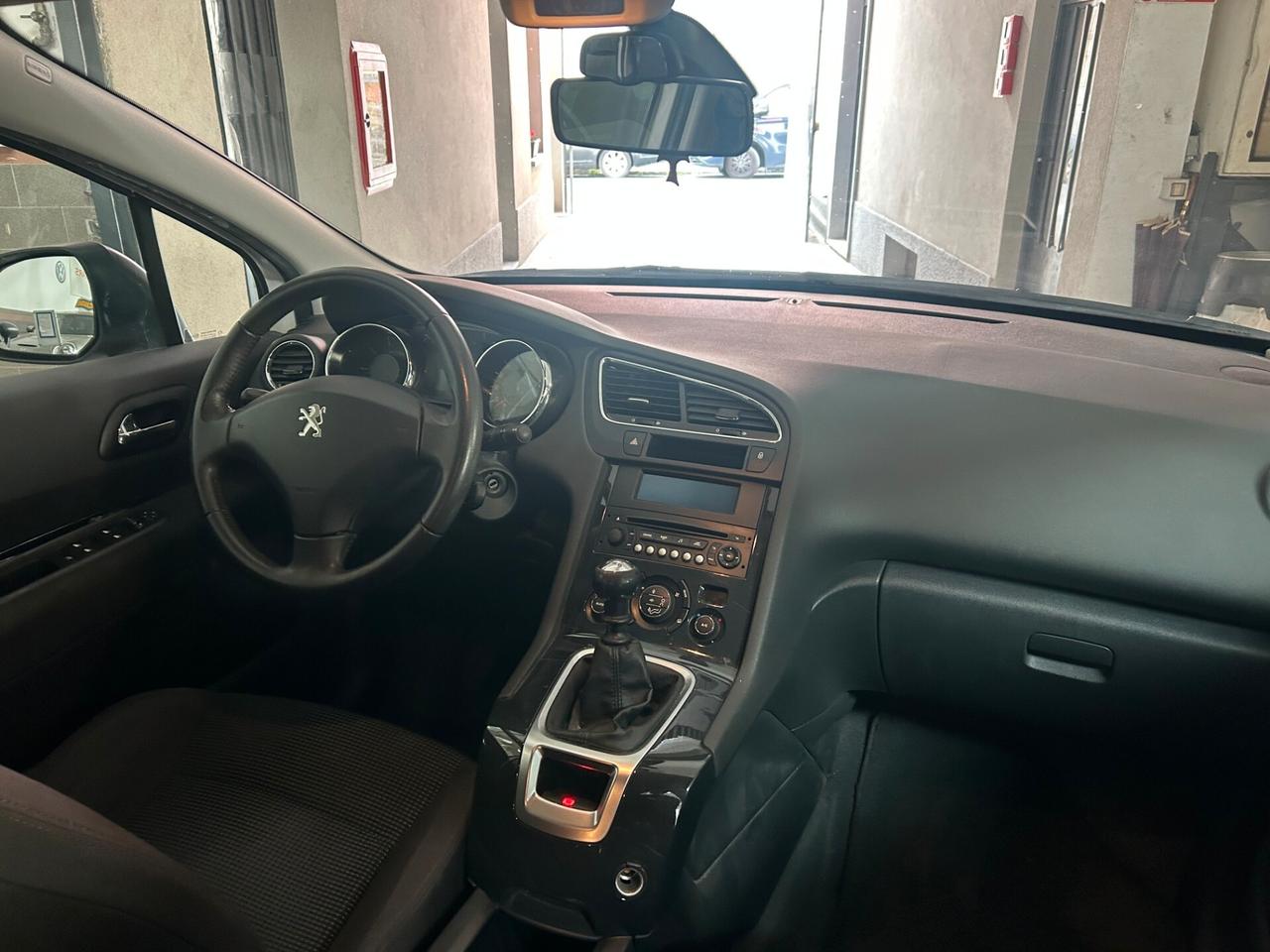 Peugeot 5008 PureTech Turbo 130 S&S Allure