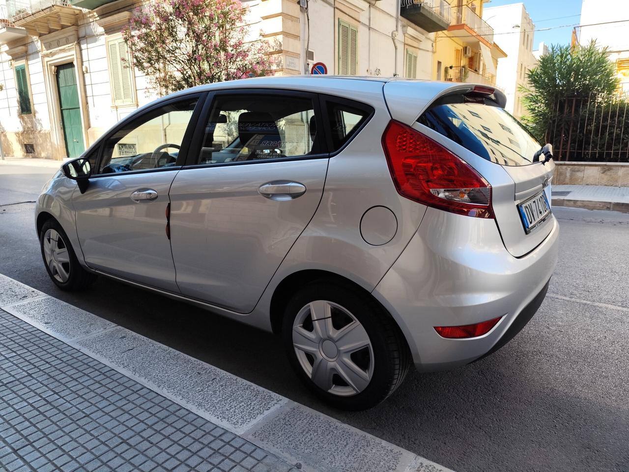 Ford Fiesta 1.2 82cv Benzina 5 porte