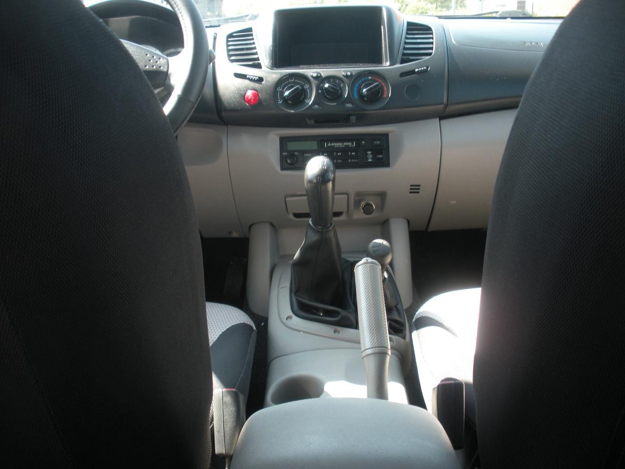 Mitsubishi L200 2.5 DI-D/136CV DC ''SAFARI''