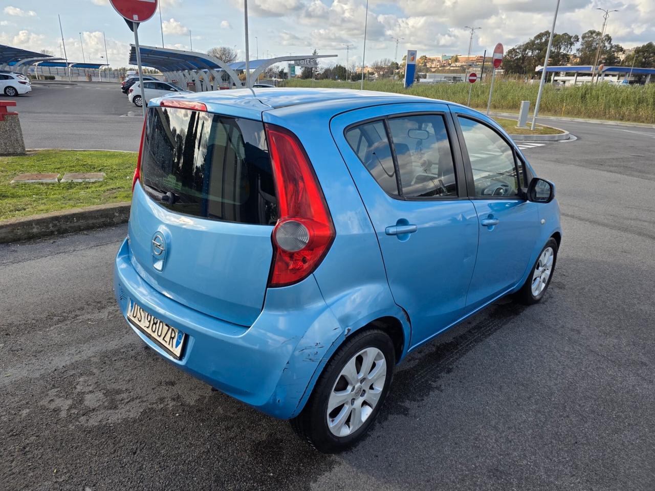 Opel Agila 1.0 benzina neopatentati