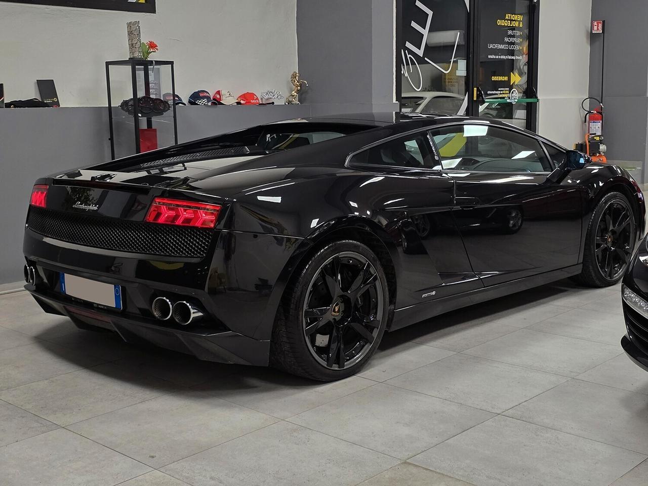 Lamborghini GALLARDO COUPE 5.2 V10 LP 560-4 E-GEAR FULL BLACK _ COMPLETAMENTE ORIGINALE _ ALCANTARA _ LIFT _ SERVICE BOOK _ CERCHI 19 CALLISTO