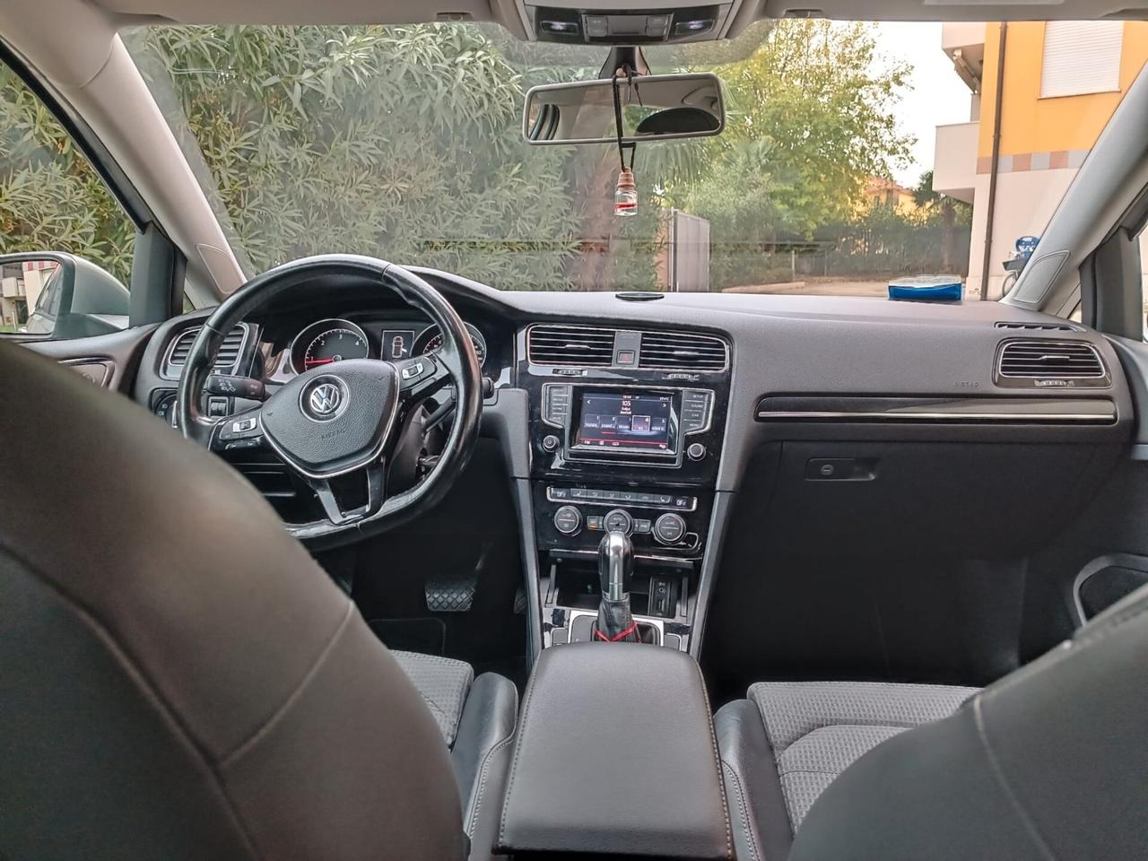 Volkswagen Golf 1.6 TDI DSG 5p. Highline BlueMotion Technology