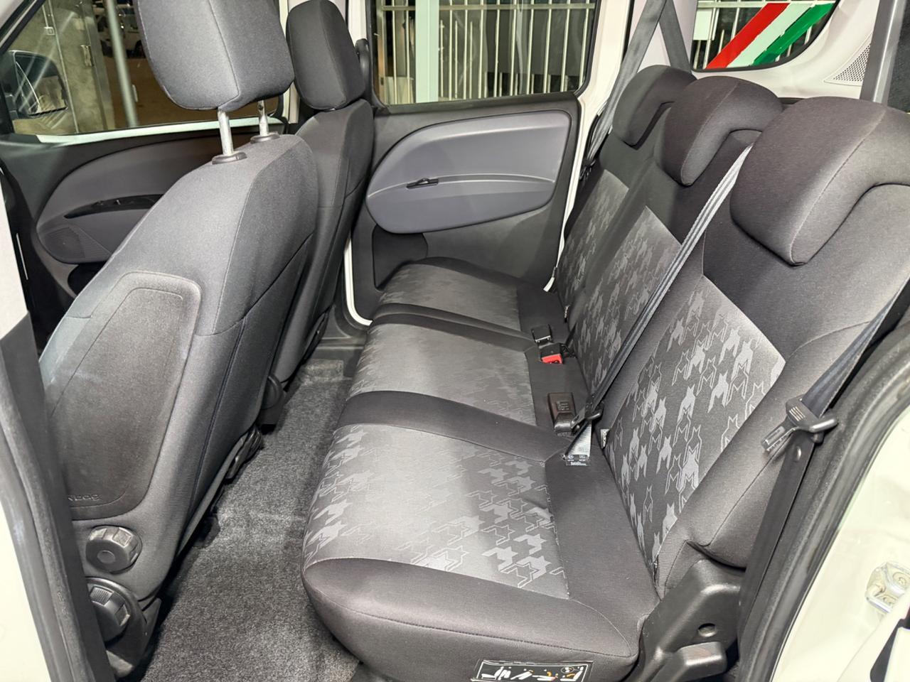 OPEL COMBO 1.6CDTI TETTO ALTO PEDANA OMOLOGATA DISABILI