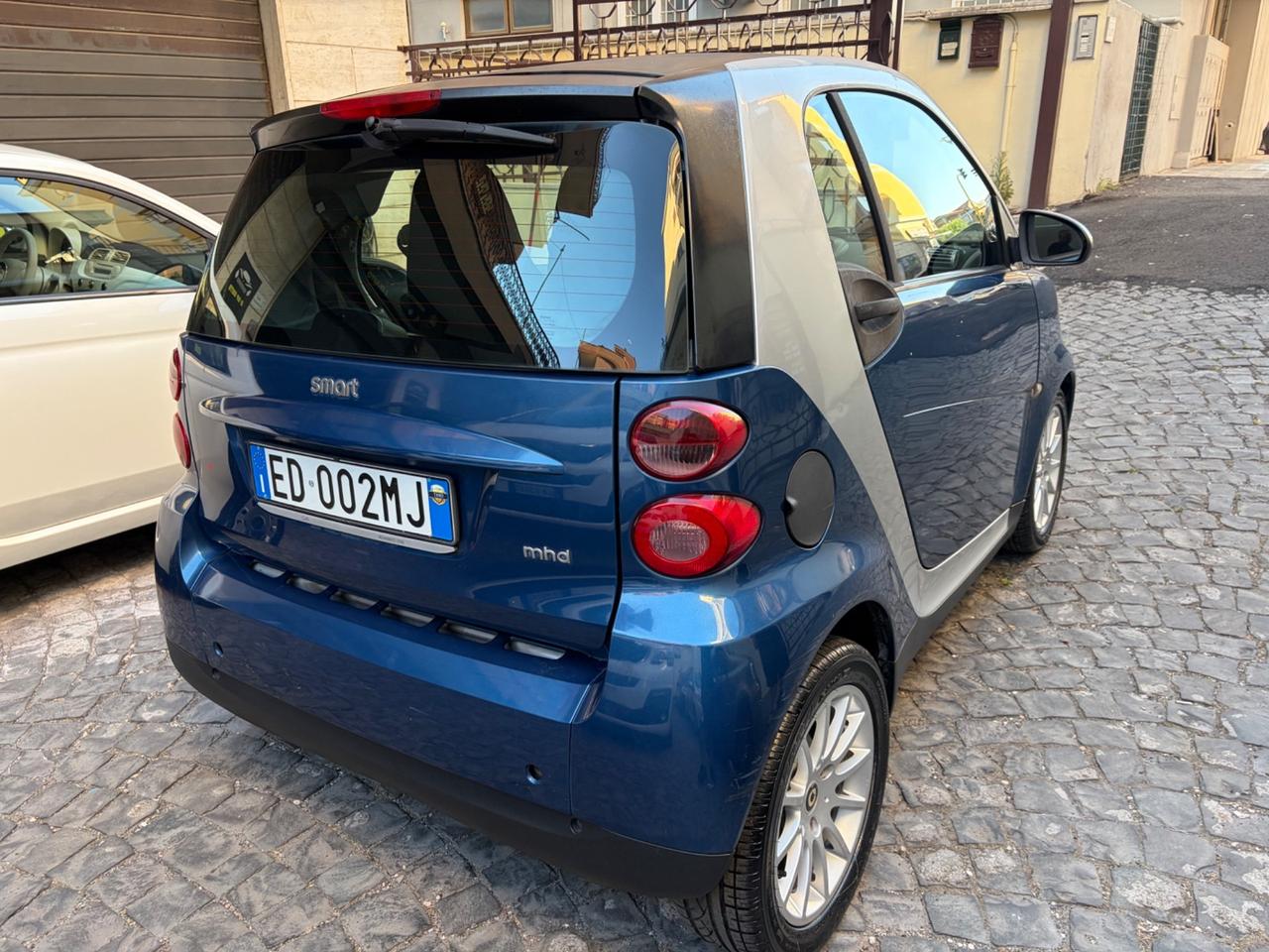 Smart ForTwo 1000 52 kW MHD coupé passion