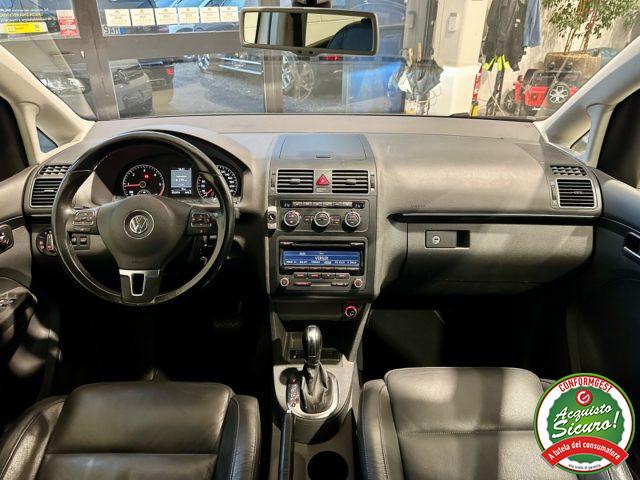 VOLKSWAGEN Touran 2.0 TDI 140CV DSG Highline *NEOPAT*7 POSTI*PELLE*