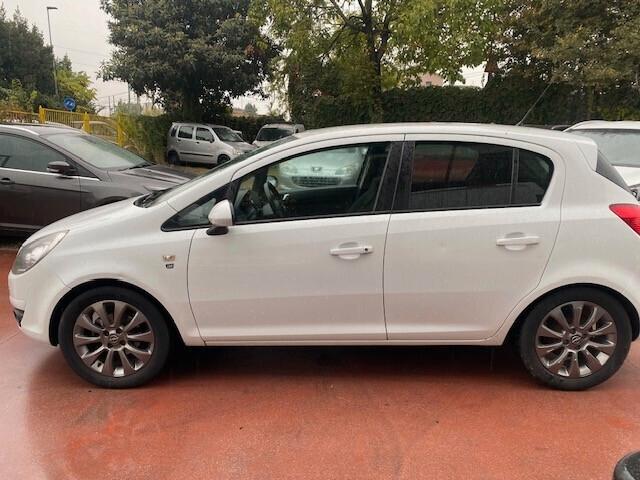 Opel Corsa 1.0 12V 5 porte Club
