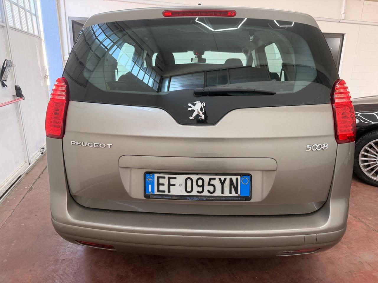 Peugeot 5008 1.6 HDi 112CV 7 posti