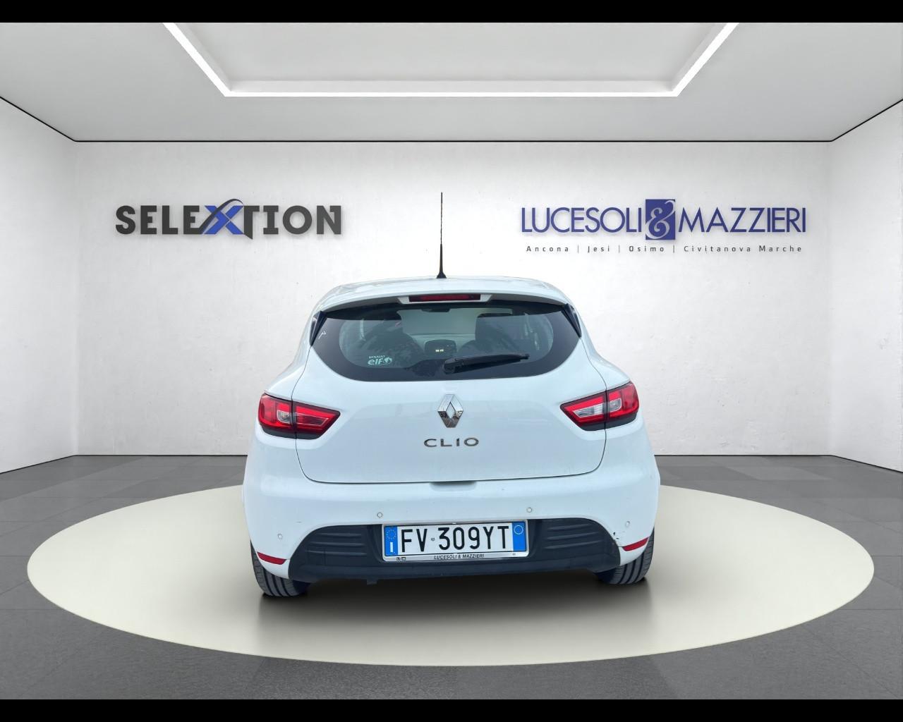 RENAULT Clio 4ª serie - Clio dCi 8V 75 CV 5 porte Business
