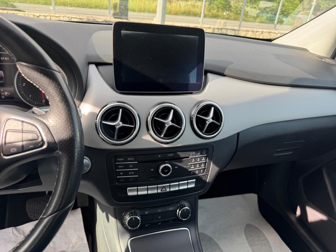 Mercedes-benz B 200 d Automatic Premium