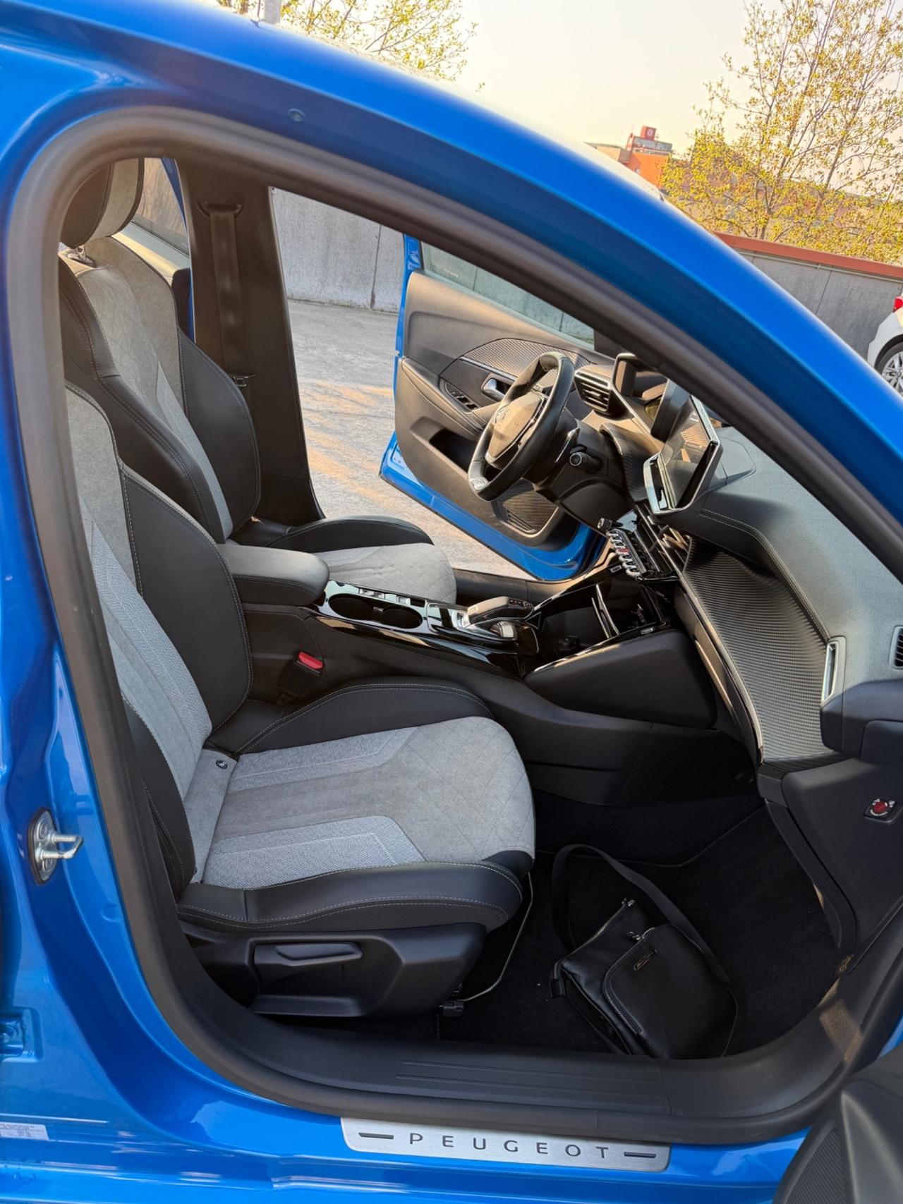 Peugeot 208 PureTech 130 Stop&Start EAT8 5 porte GT Pack