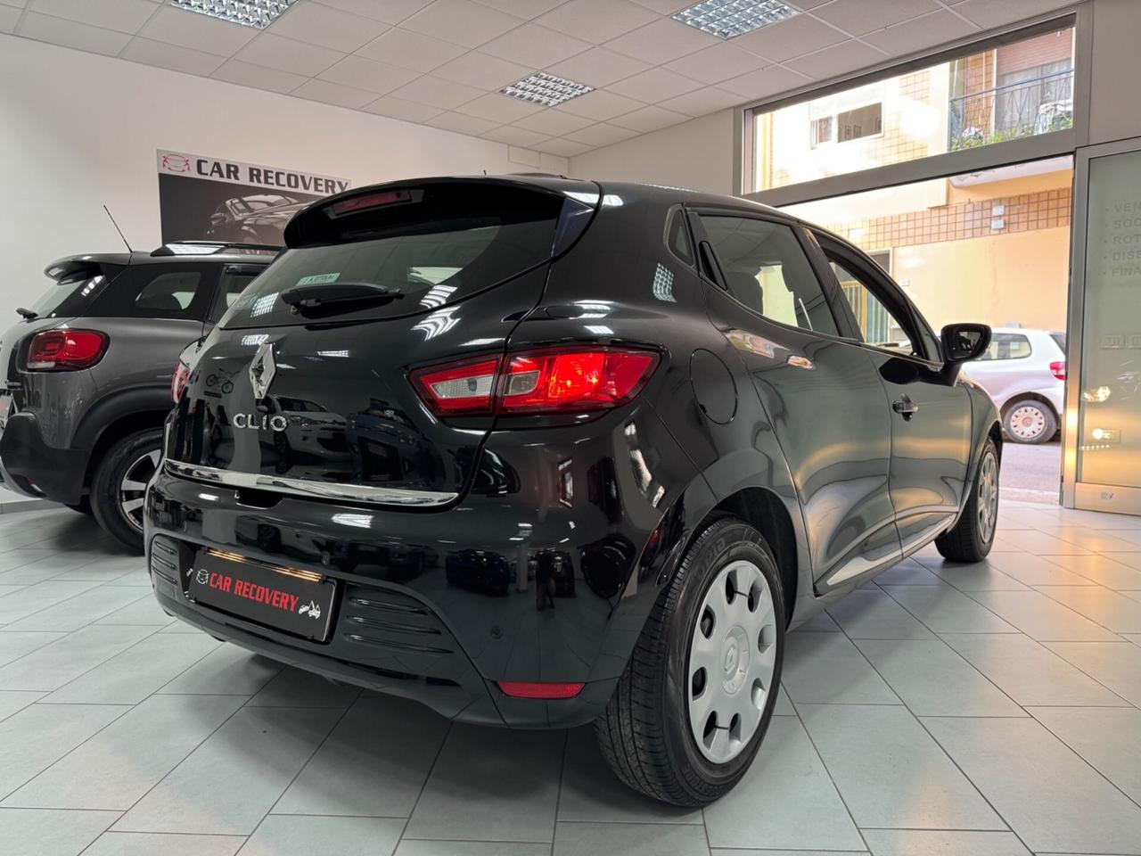Renault Clio dCi 8V 75 CV 5 porte Moschino Intens
