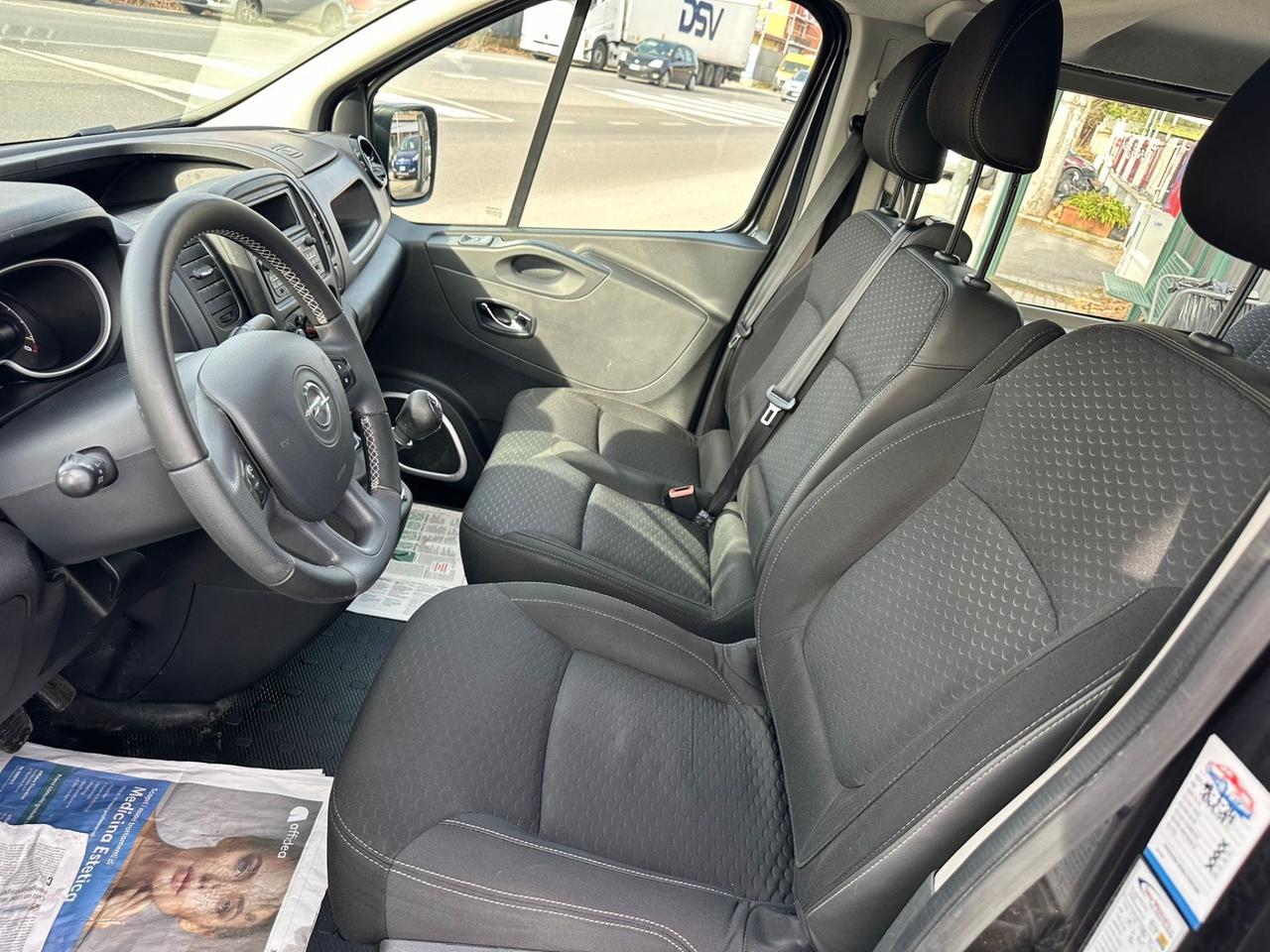 Opel Vivaro 6 posti 1.6 diesel